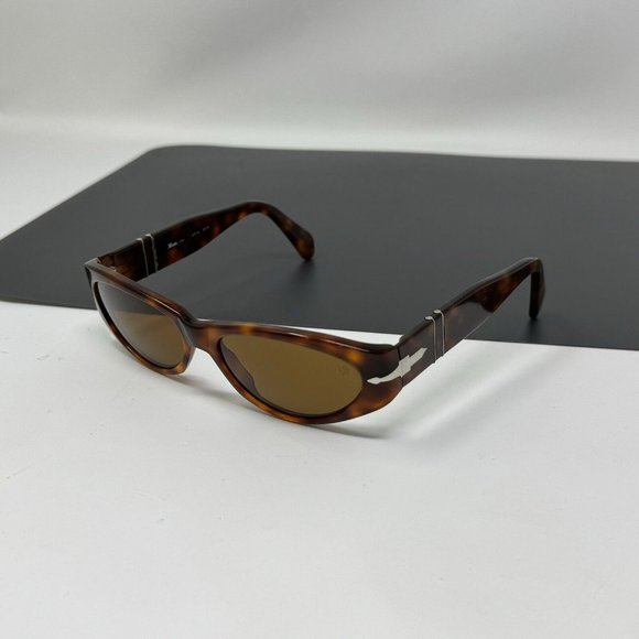Persol vintage 90s oval sunglasses model 2546 30/33 made in Italy. 53 [] 16 main image 9